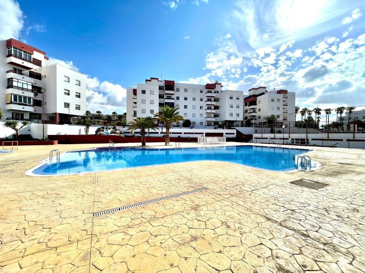אדחה Apartamento Urb. Palmeras Del Sur Con Piscina מראה חיצוני תמונה