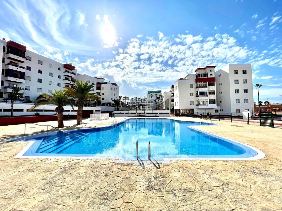 אדחה Apartamento Urb. Palmeras Del Sur Con Piscina מראה חיצוני תמונה